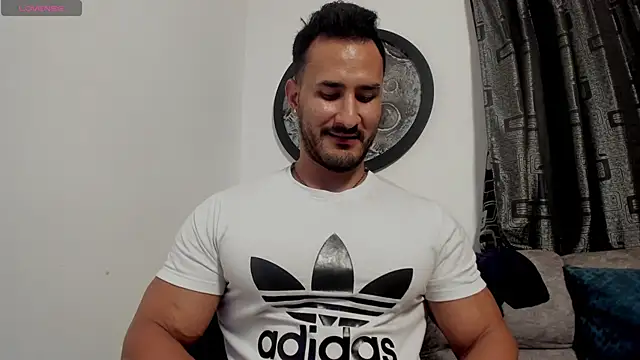 Snapshot of curt_xxx chatting on May 15, 2026, 2:53 am curt xxx online show from May 15, 2026, 2:53 am