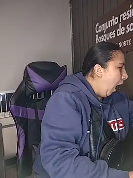 Snapshot of Cute_Penelope chatting on March 4, 2026, 11:07 am Cute Penelope online show from March 4, 2026, 11:07 am