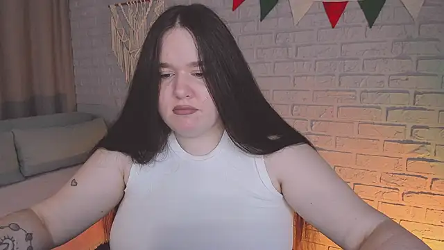 ritashinee online show from February 5, 2026, 3:35 am