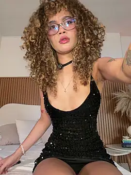 Lianh Benett online show from February 8, 2026, 8:23 am