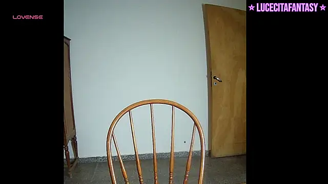 lucecitafantasy2 online show from April 17, 2026, 1:41 am