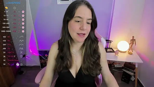 Tamara m  online show from May 8, 2026, 6:45 pm