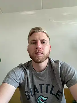 HotIceman2407 online show from August 6, 2026, 11:27 am