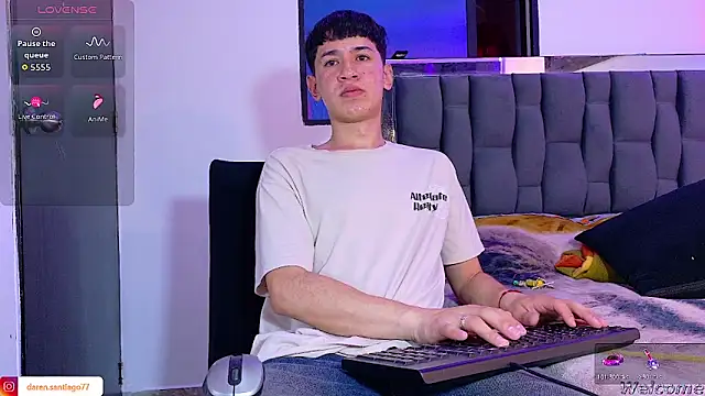 Mr daren  online show from June 6, 2026, 7:08 pm