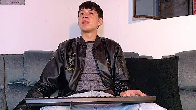 Mr daren  online show from October 14, 2025, 4:51 pm