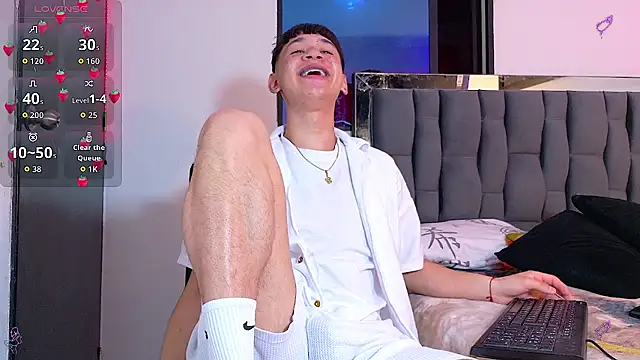 Mr daren  online show from September 18, 2025, 5:05 pm