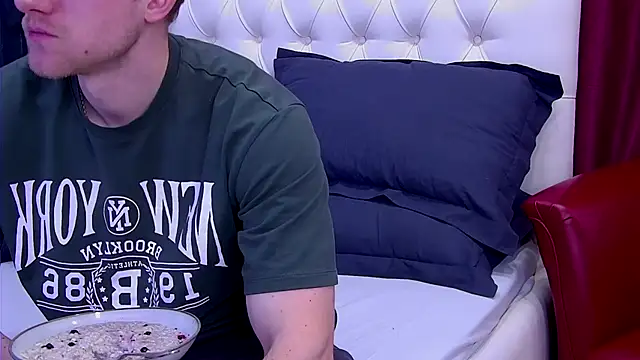 EthanPinkman online show from September 25, 2025, 4:18 am