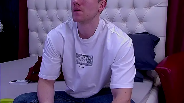 EthanPinkman online show from September 29, 2025, 3:57 am