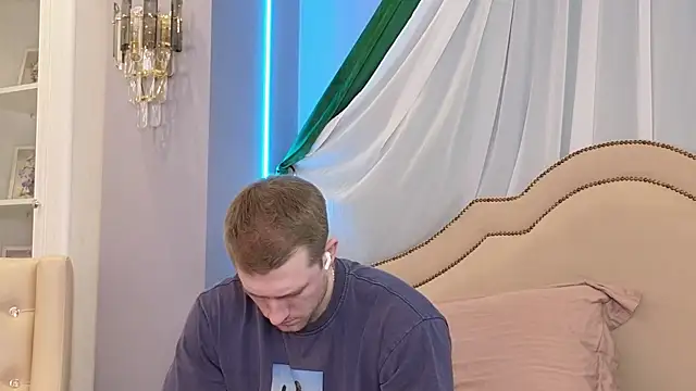 EthanPinkman online show from May 6, 2026, 4:49 am