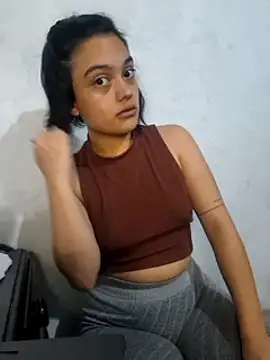 littlemelii online show from September 24, 2025, 11:21 pm