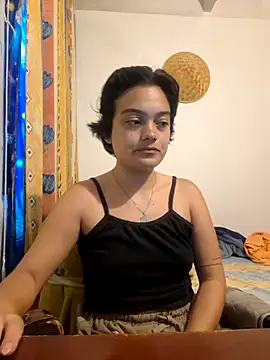 littlemelii online show from July 2, 2026, 8:26 pm