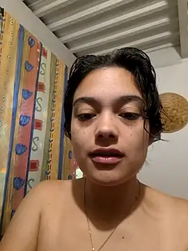 littlemelii online show from July 27, 2026, 4:14 pm