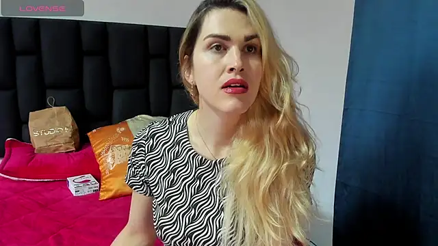 Aurora doll23 online show from March 19, 2025, 2:35 pm