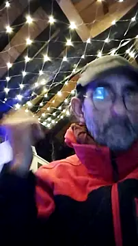 Snapshot of Oridama123 chatting on February 2, 2026, 12:42 am Oridama123 online show from February 2, 2026, 12:42 am