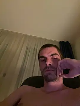 QuiteBig95 online show from December 3, 2025, 4:46 am