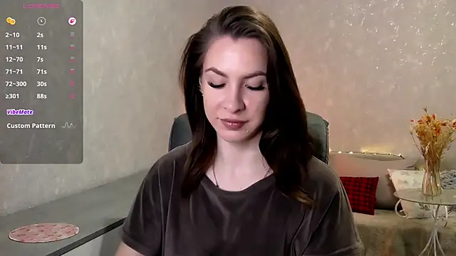 Naughty  Megan online show from April 22, 2026, 8:43 am