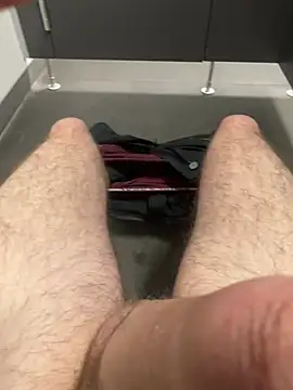 Snapshot of Drummer112 chatting on March 6, 2026, 2:01 pm Drummer112 online show from March 6, 2026, 2:01 pm