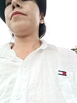 2HotAsain4u online show from September 25, 2025, 1:33 am