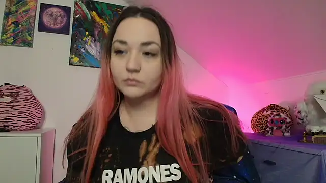 PinkHurricaneOfficial online show from February 10, 2026, 4:22 am