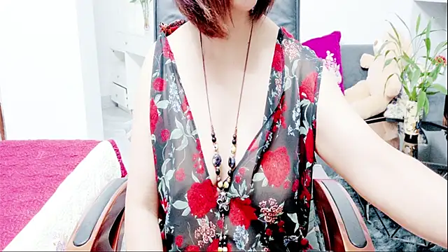 Snapshot of Miu-Le chatting on July 15, 2026, 7:15 am Miu-Le online show from July 15, 2026, 7:15 am