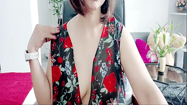 Snapshot of Miu-Le chatting on July 31, 2026, 8:28 pm Miu-Le online show from July 31, 2026, 8:28 pm