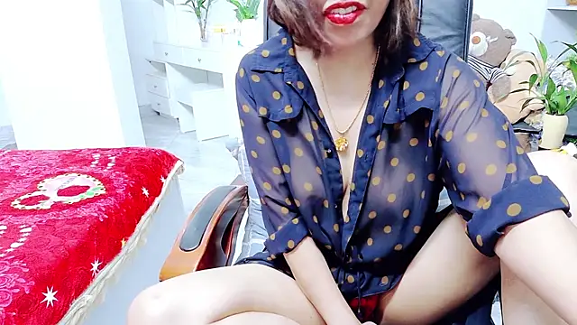 Snapshot of Miu-Le chatting on May 19, 2026, 10:06 pm Miu-Le online show from May 19, 2026, 10:06 pm