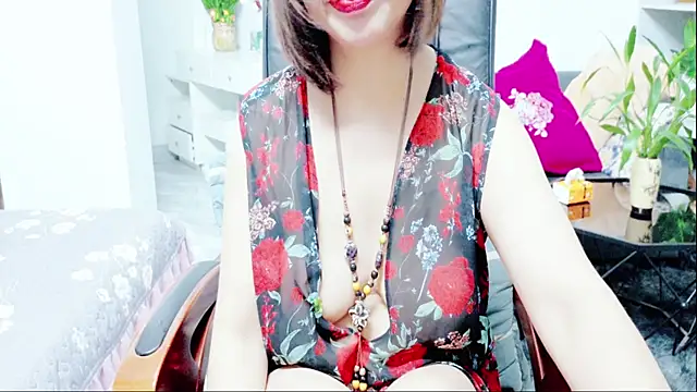 Snapshot of Miu-Le chatting on July 4, 2026, 8:24 pm Miu-Le online show from July 4, 2026, 8:24 pm