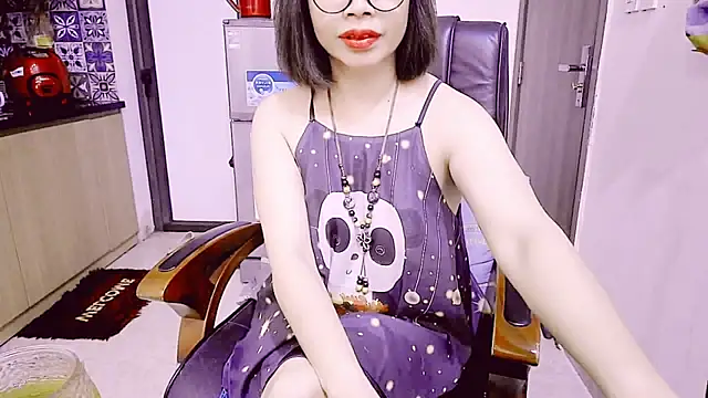 Miu-Le online show from April 24, 2026, 3:52 am