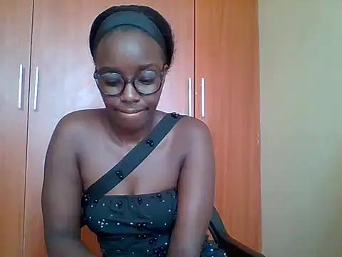 sexy darleen23 online show from May 2, 2026, 10:42 am