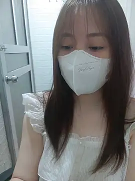 Kajisu 26 online show from June 23, 2026, 1:03 am