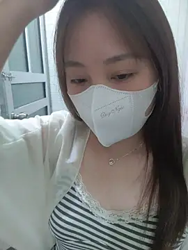 Kajisu 26 online show from June 25, 2026, 7:24 am