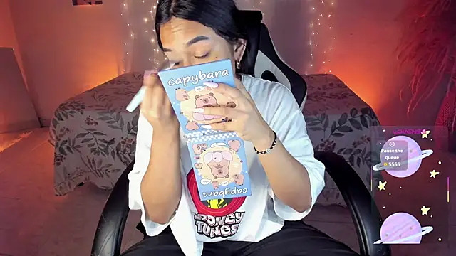 Snapshot of Riana_Kean chatting on January 12, 2026, 2:07 am Riana Kean online show from January 12, 2026, 2:07 am