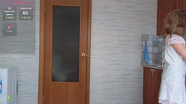 RinaBlondie online show from September 17, 2025, 10:50 am