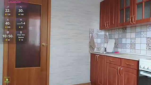 RinaBlondie online show from September 19, 2025, 10:08 am