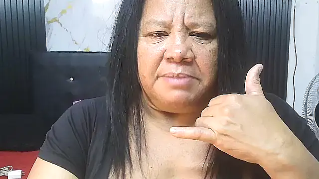 Snapshot of Shanttal0272 chatting on July 21, 2026, 11:39 pm Shanttal0272 online show from July 21, 2026, 11:39 pm