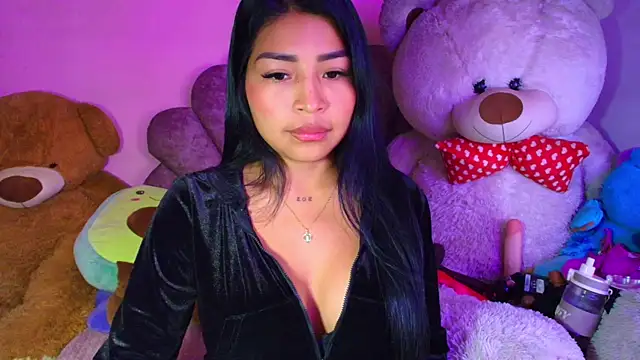 Pocahontascute 33 online show from June 5, 2026, 2:12 pm