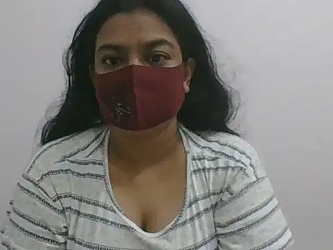 A-sweetgirl online show from September 13, 2025, 7:36 pm