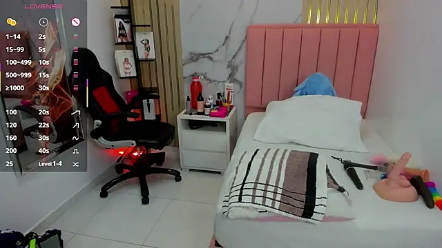 CATIAJONES online show from June 24, 2026, 7:01 pm