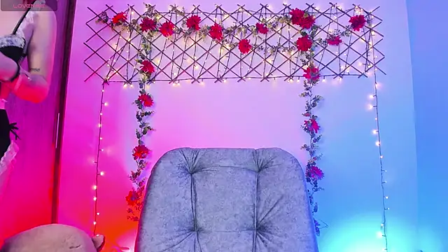 Snapshot of Megan_wolf1_ chatting on March 12, 2026, 2:28 am Megan wolf1 online show from March 12, 2026, 2:28 am