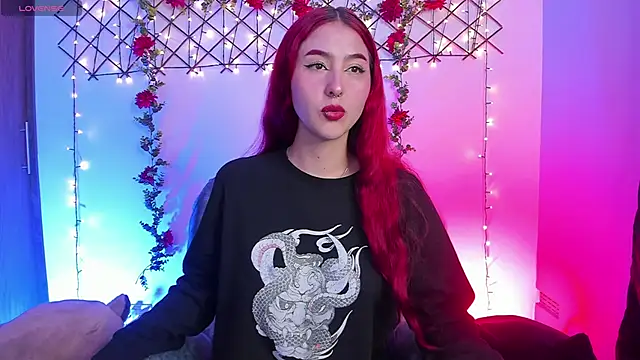 Snapshot of Megan_wolf1_ chatting on February 8, 2026, 3:04 am Megan wolf1 online show from February 8, 2026, 3:04 am