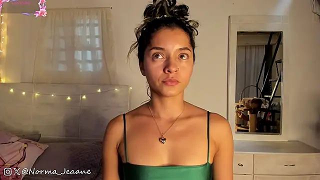 Norma-Jeaane online show from January 25, 2025, 10:18 pm