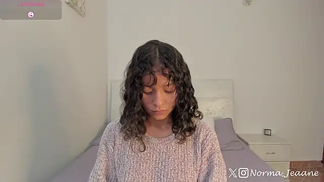 Norma-Jeaane online show from November 24, 2025, 8:20 pm