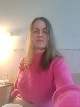 Evelina cute online show from December 4, 2025, 10:14 am