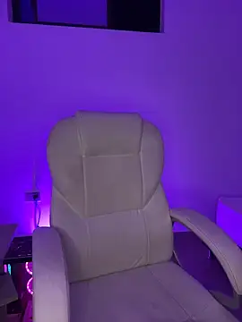 nyna 1 online show from March 13, 2026, 1:54 am