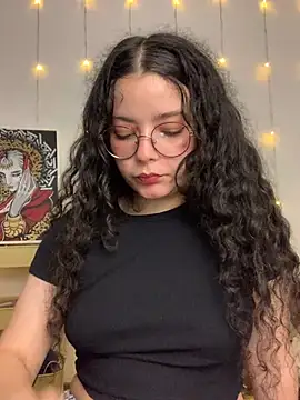 Antoniart  online show from March 5, 2025, 3:51 am