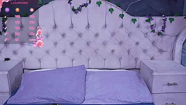 AmberGreyy  online show from April 27, 2026, 5:11 pm