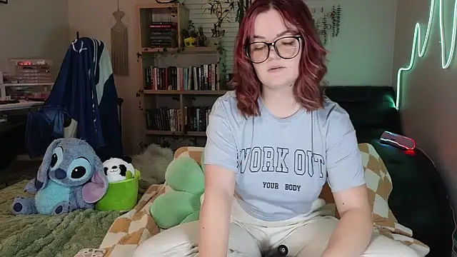 rodeobrii online show from February 16, 2025, 2:31 am