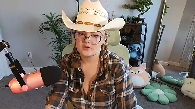 rodeobrii online show from December 3, 2025, 8:30 pm