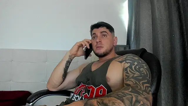 Teilor Creed online show from November 7, 2025, 8:02 pm