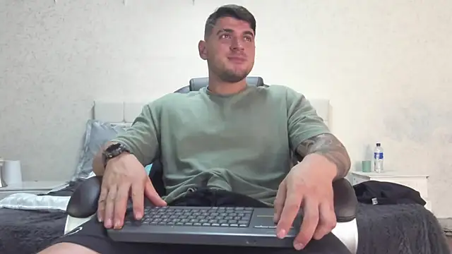 Teilor Creed online show from March 17, 2025, 5:16 pm